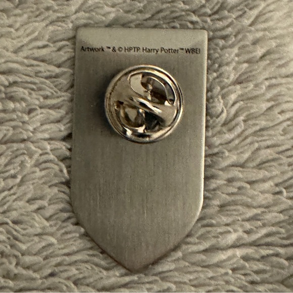 NWOT Harry Potter and the Cursed Child Ravenclaw Pin - Picture 4 of 4